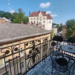 M&d Old City, Pylnykarska Str Апартаменты
